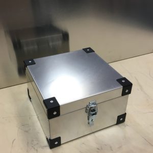 Aliuminio dėžutė 250x250x150, Aluminum box 250x250x150